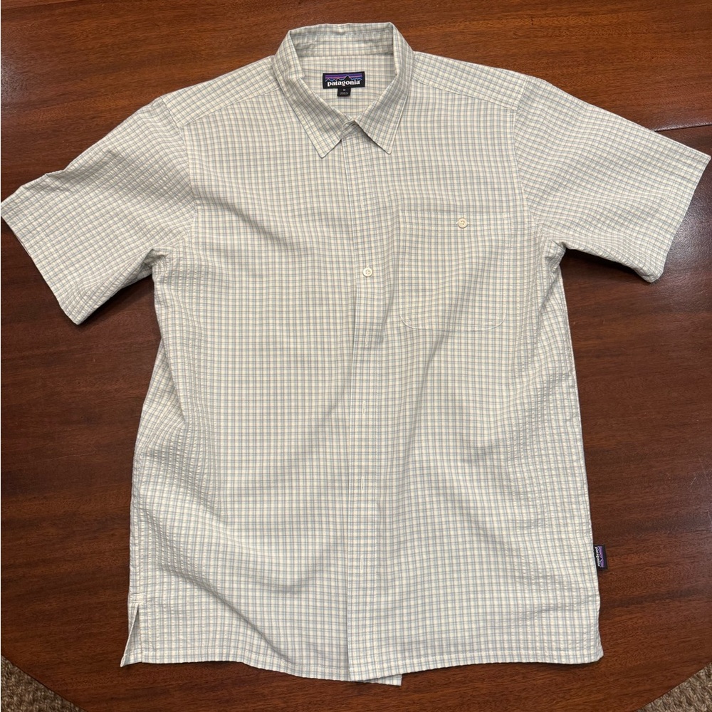 Patagonia Men's Casual Short Sleeve Button Down